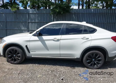 2015 BMW X6 xDrive35I z USA, uszkodzony, nr VIN 5UXKU2C56F0F95902